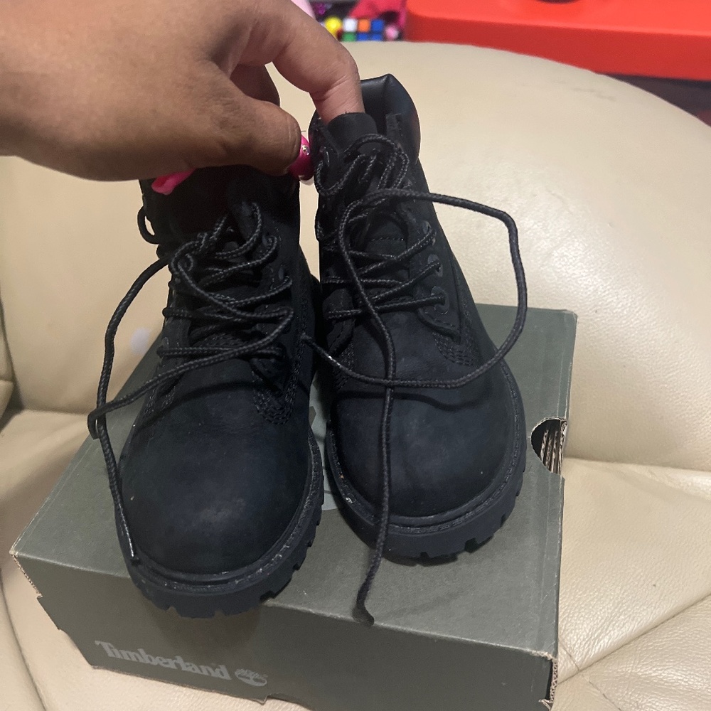 Black Timberland toddler boots size 7